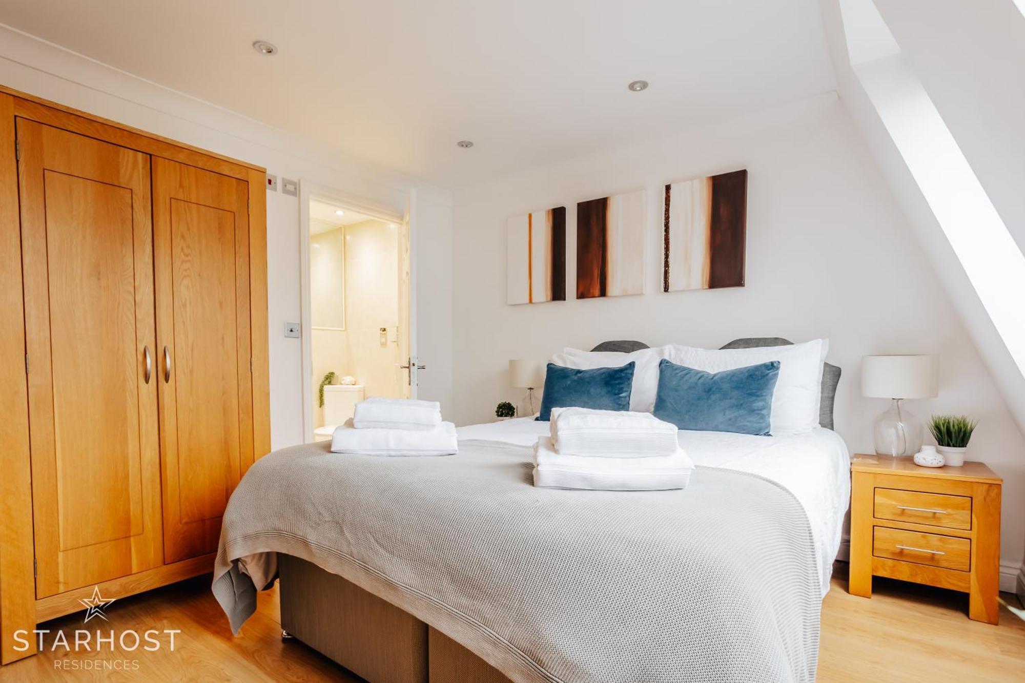 Central 3 Bed Apartment At Regents Court, Newbury Newbury  Eksteriør billede